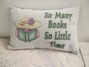 Book pillow s